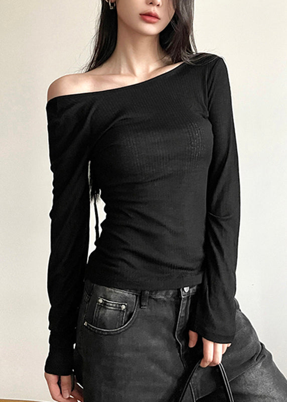 Effortlessly Elegant Top with a Timeless Design