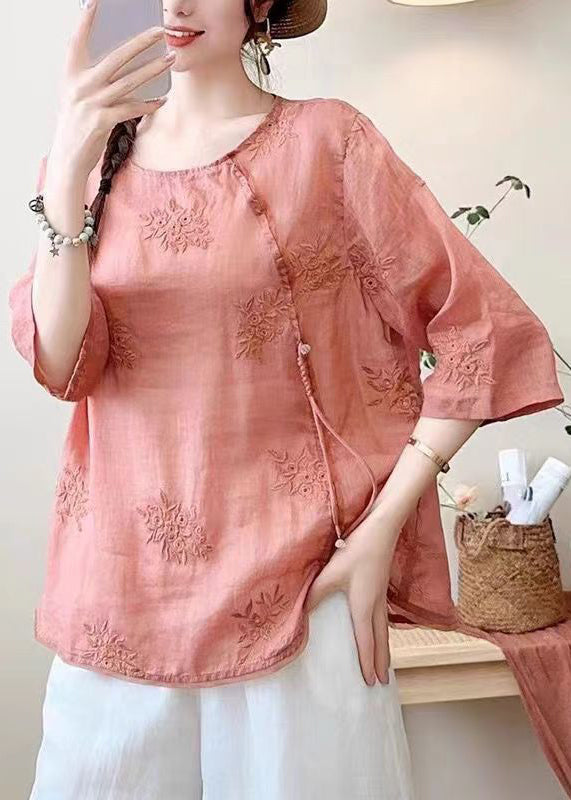 Effortlessly Elegant Top with a Timeless Design