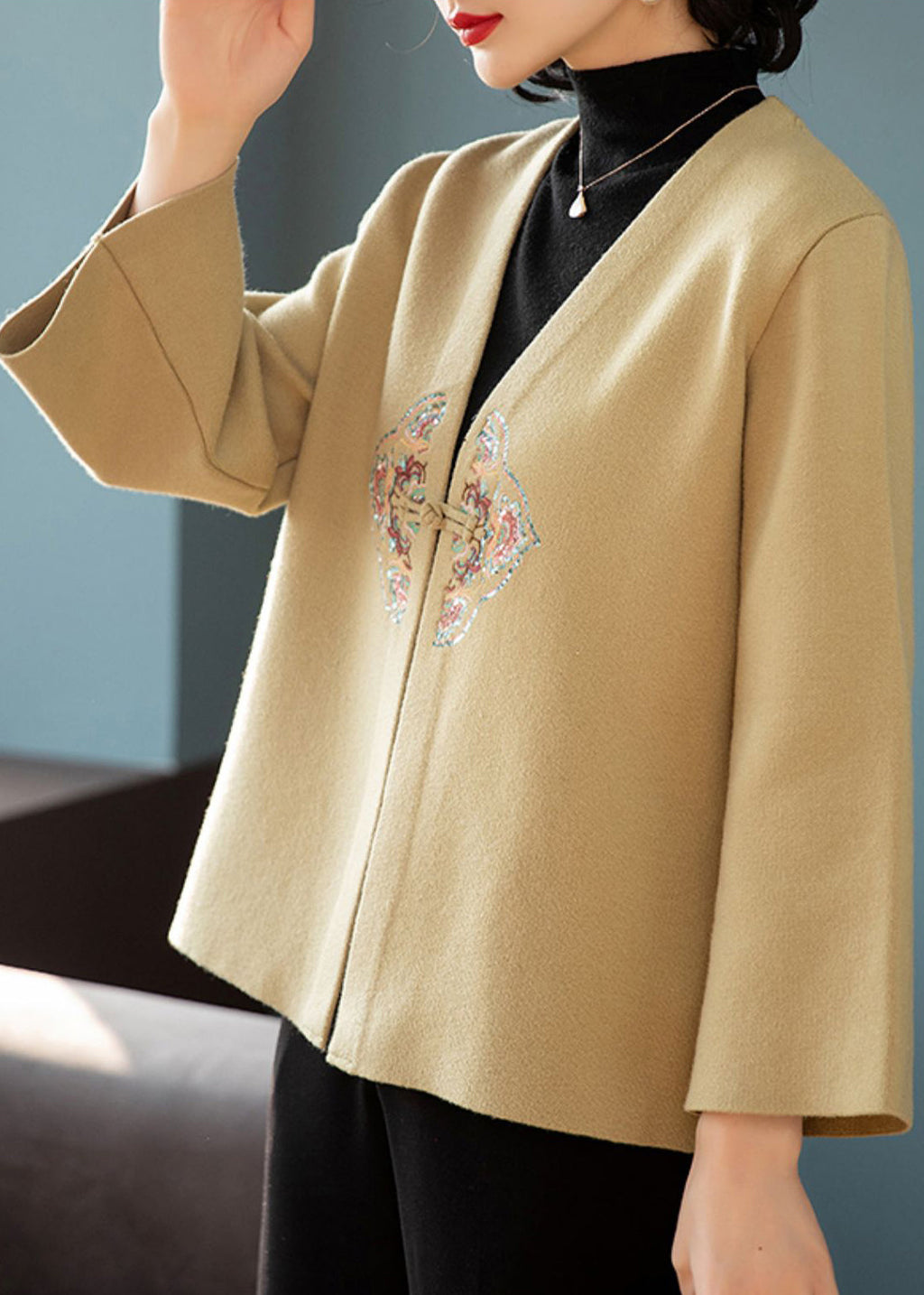 Elegantly Styled Coat for Everyday Wear