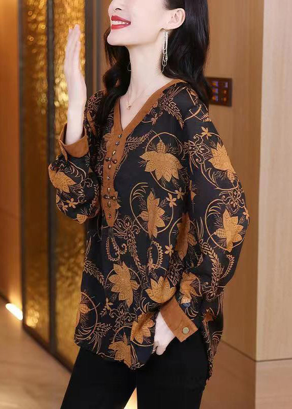 Well Tailored Top with a Graceful Silhouette