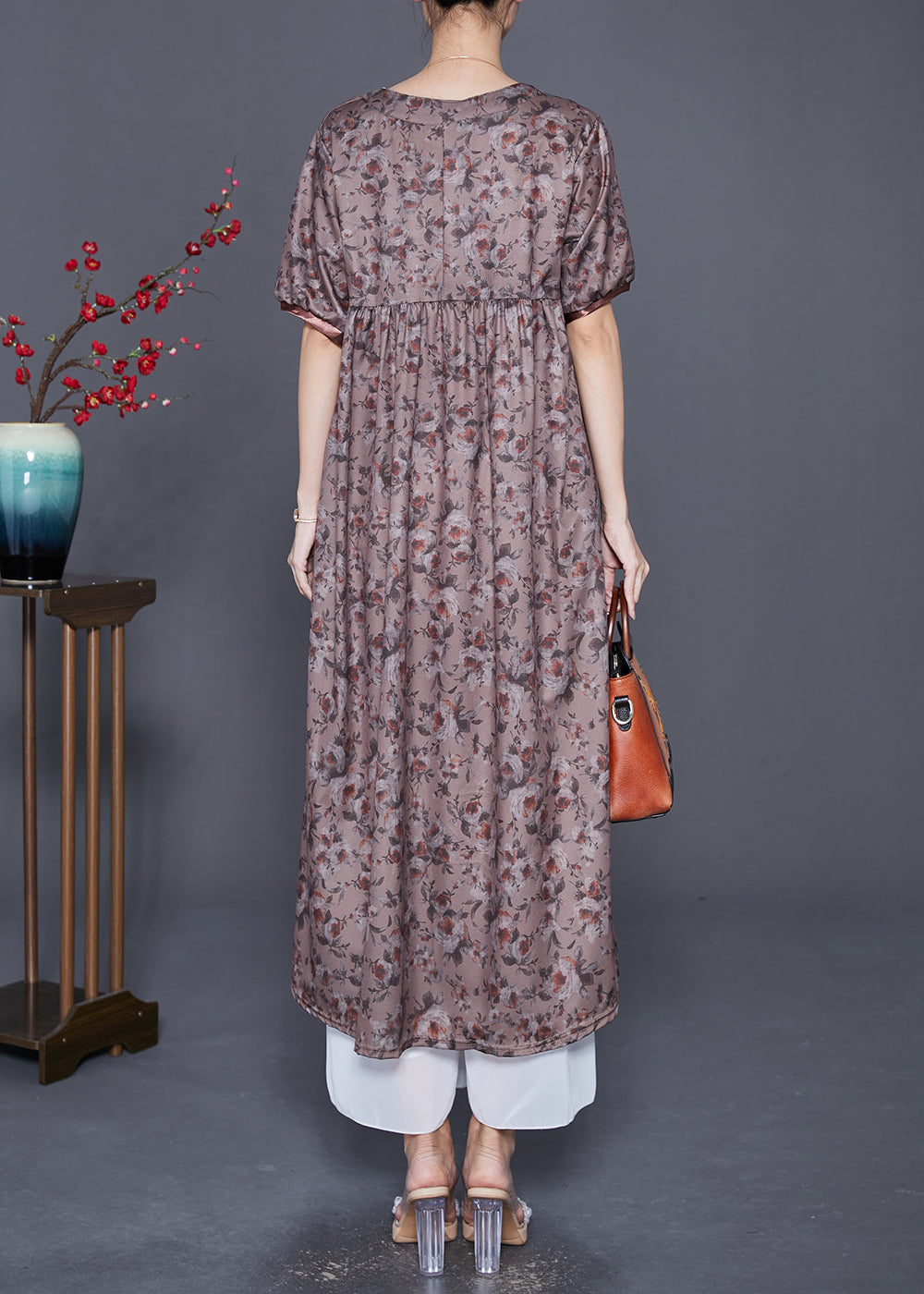Gracefully Styled Dress for Any Occasion