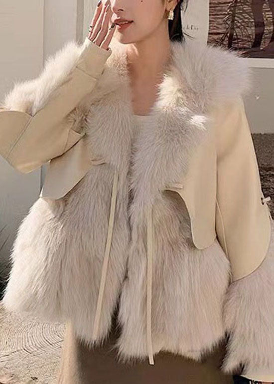 Elegantly Styled Jacket for Everyday Wear