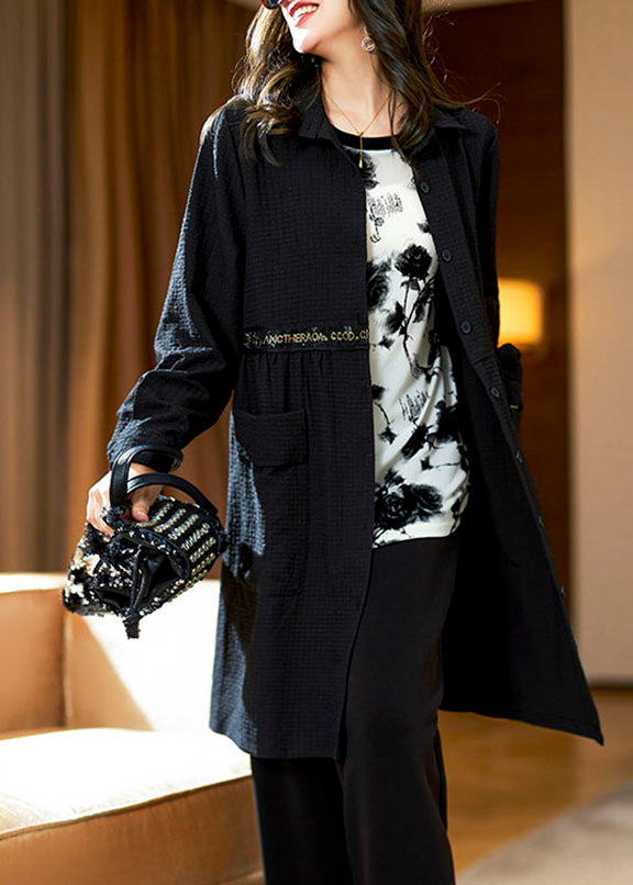 Beautifully Finished Coat in a Timeless Design