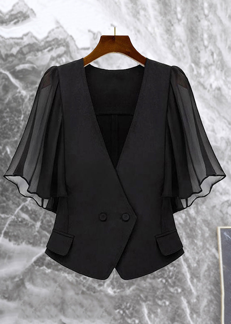 Gracefully Styled Coat for Any Occasion