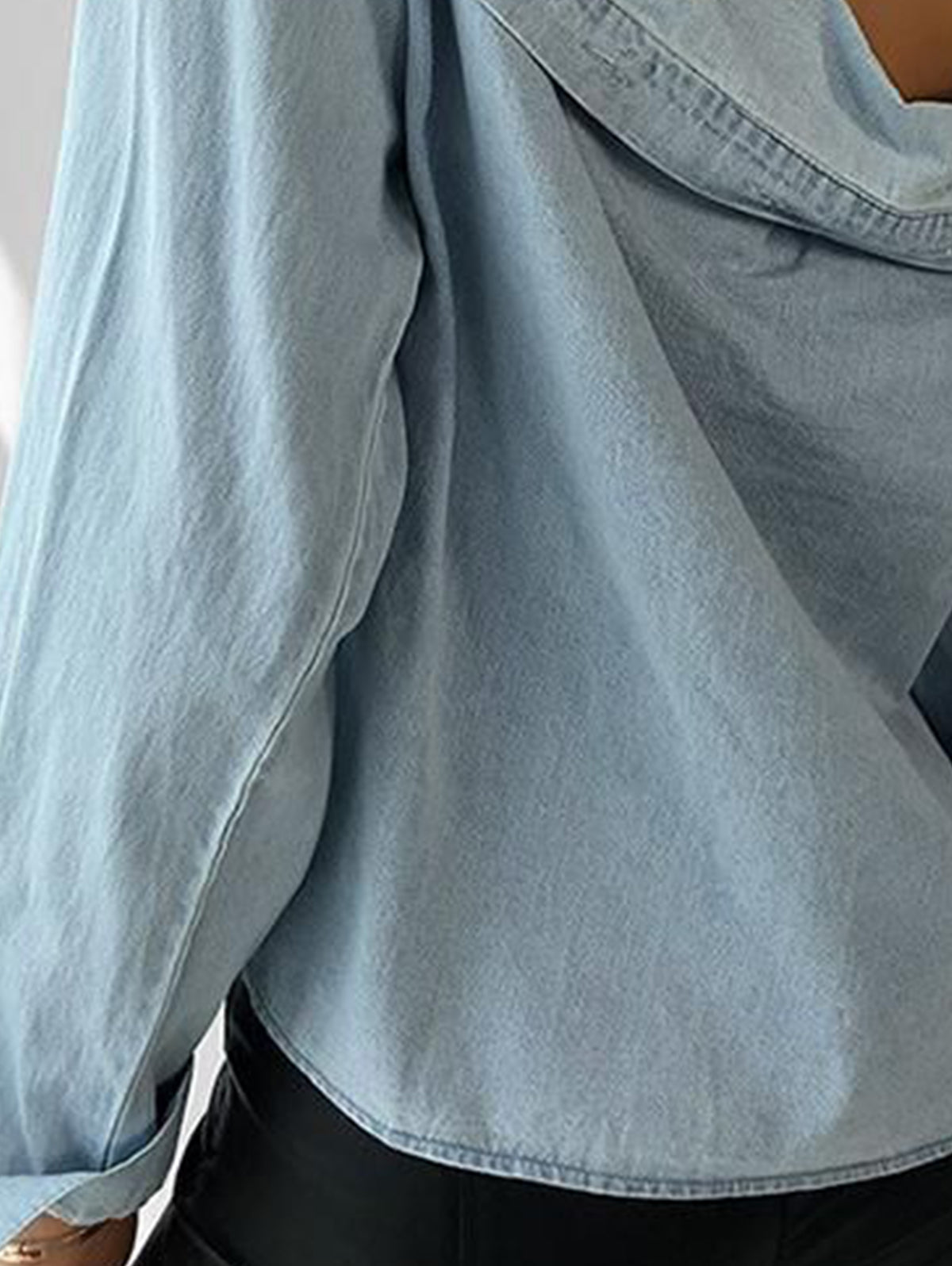 Beautifully Finished Shirt in a Timeless Design
