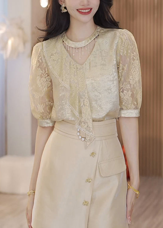 Beautifully Crafted Blouse in a Classic Style