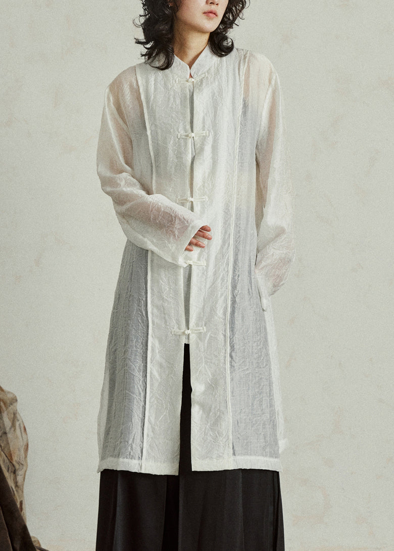 Well Tailored Shirt with a Graceful Silhouette