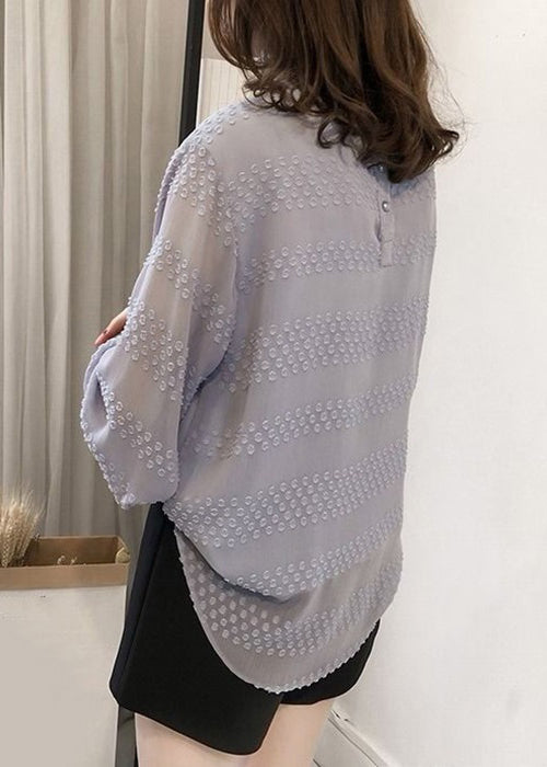 Well Tailored Top with a Graceful Silhouette