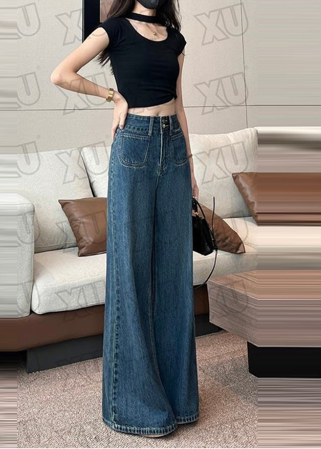 Effortlessly Elegant Pants with a Timeless Design