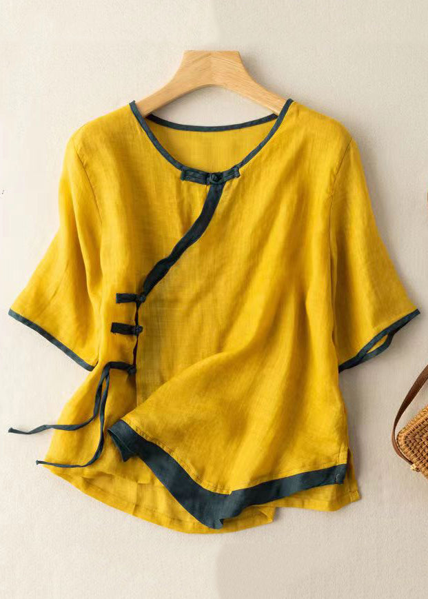 Classic Vintage Shirt with a Flattering Fit