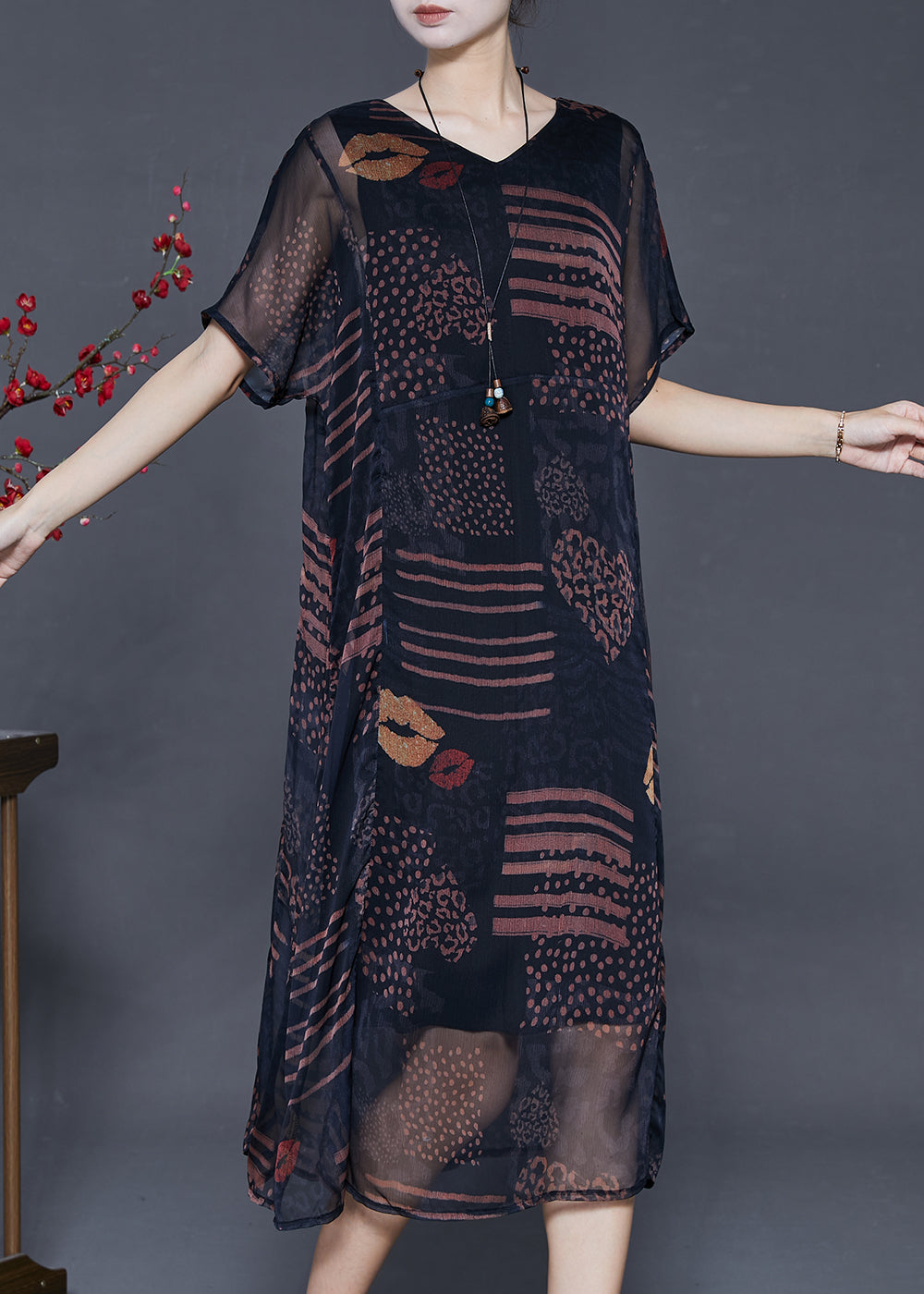 Classic Vintage & Enduringly Stylish Dress