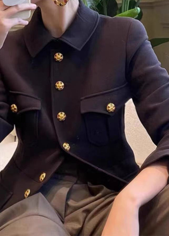 Elegantly Styled Coat for Everyday Wear