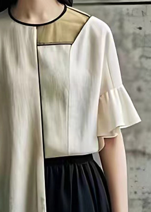 Well Tailored Top with a Graceful Silhouette