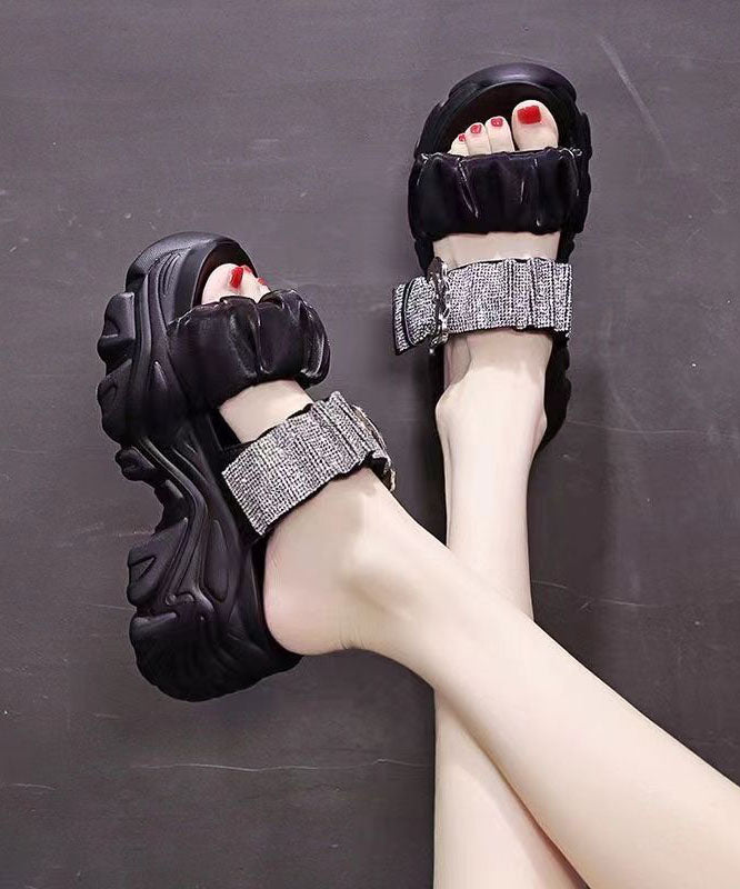 Chic Orthopedic Sandals with Unique Design