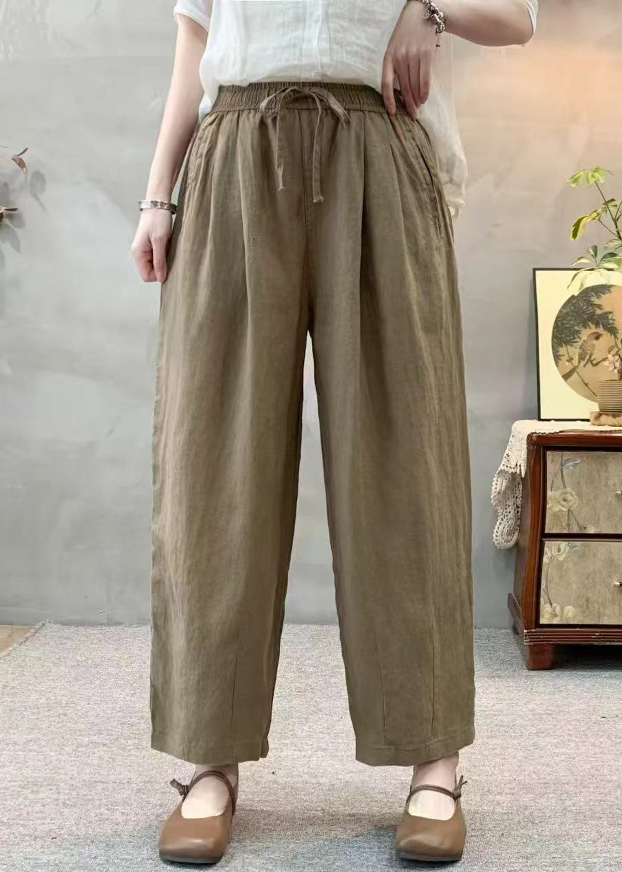 Effortlessly Elegant Pants with a Timeless Design