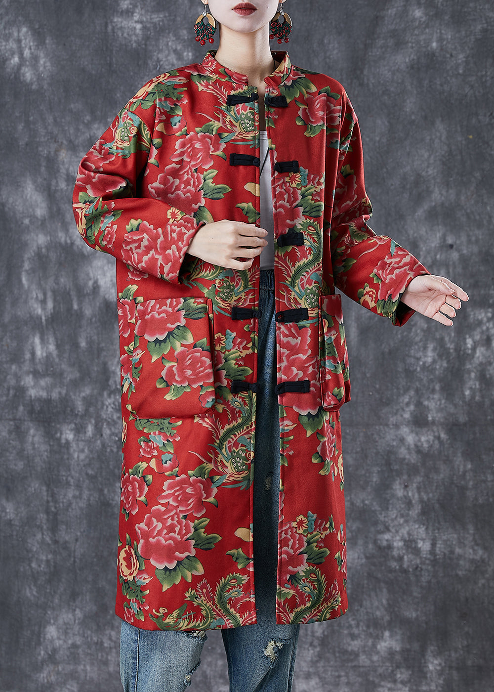 Beautifully Finished Coat in a Timeless Design