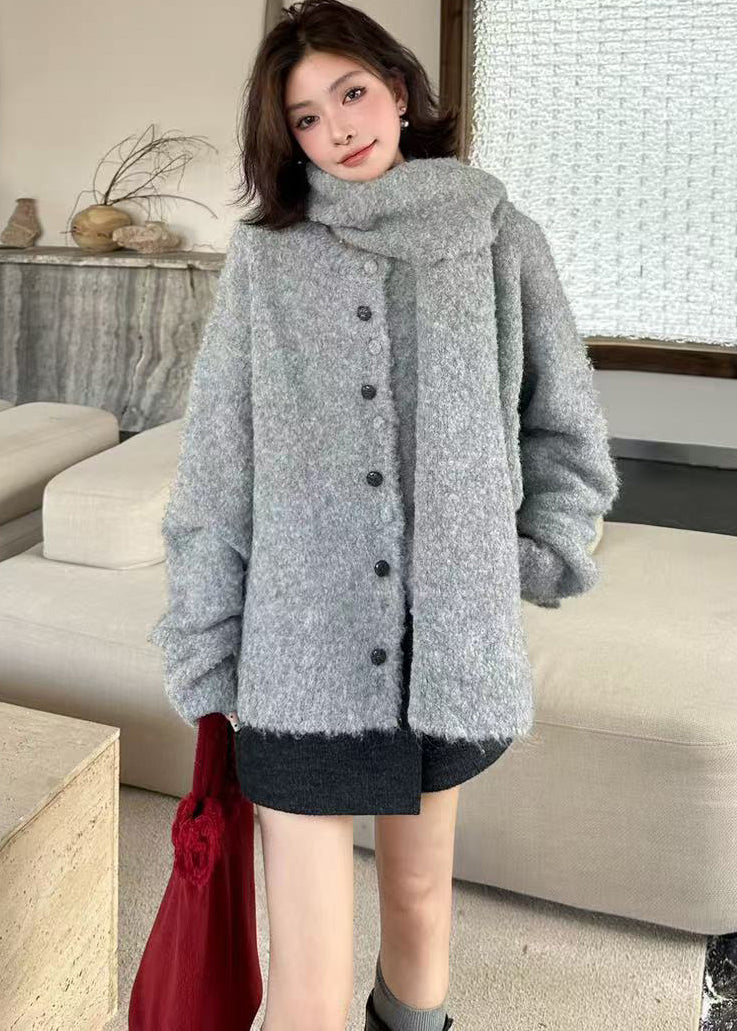 Classic Vintage Cardigan with a Flattering Fit