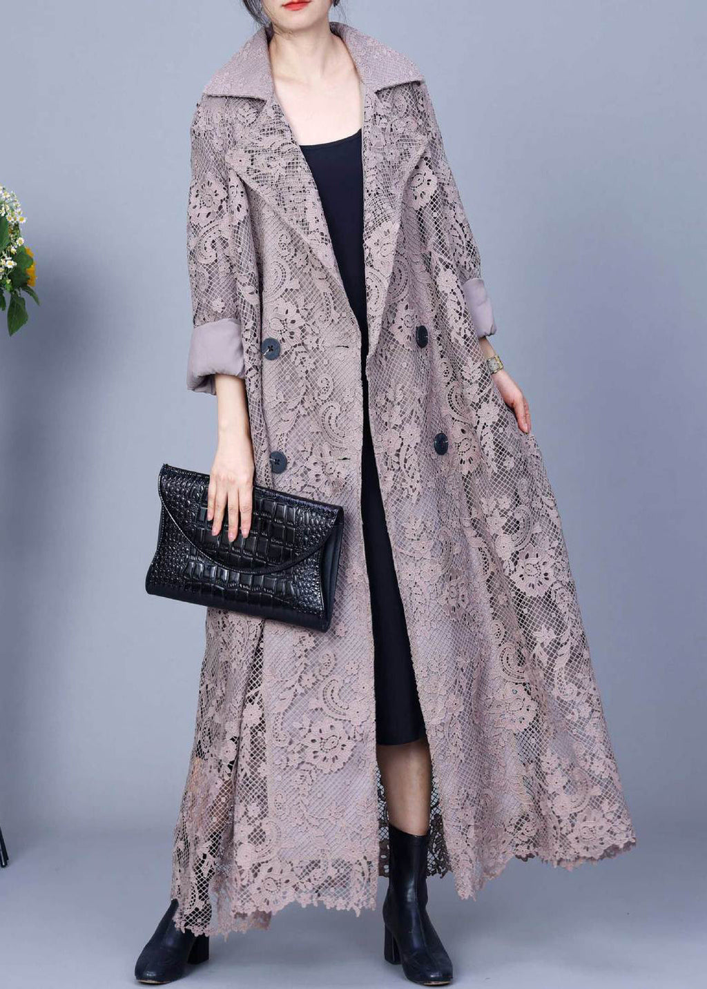 Effortlessly Elegant Coat with a Timeless Design