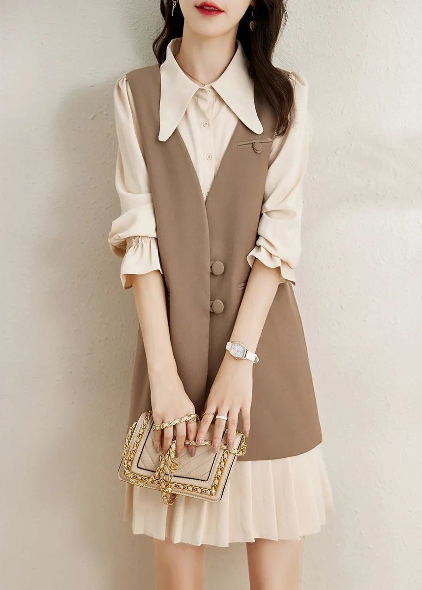 Classic Vintage Dress with a Flattering Fit
