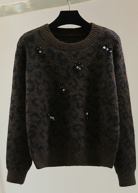 Gracefully Styled Sweater for Any Occasion
