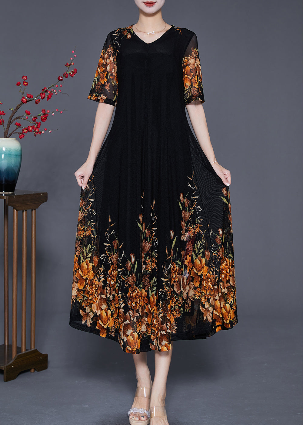 Gracefully Styled Dress for Any Occasion