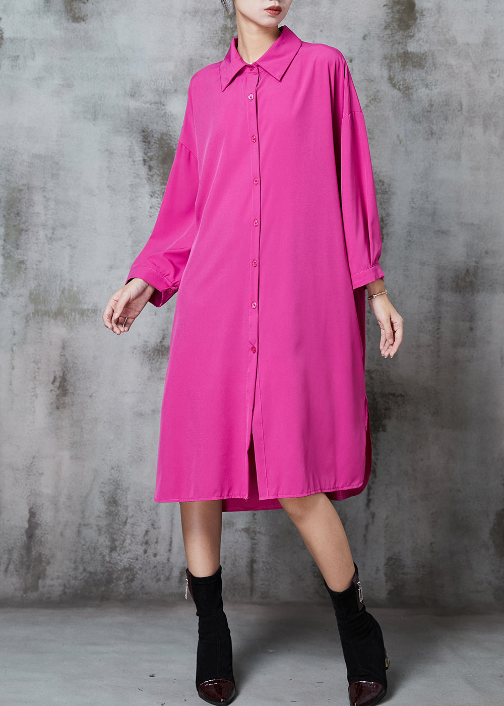 Well Tailored Dress with a Graceful Silhouette