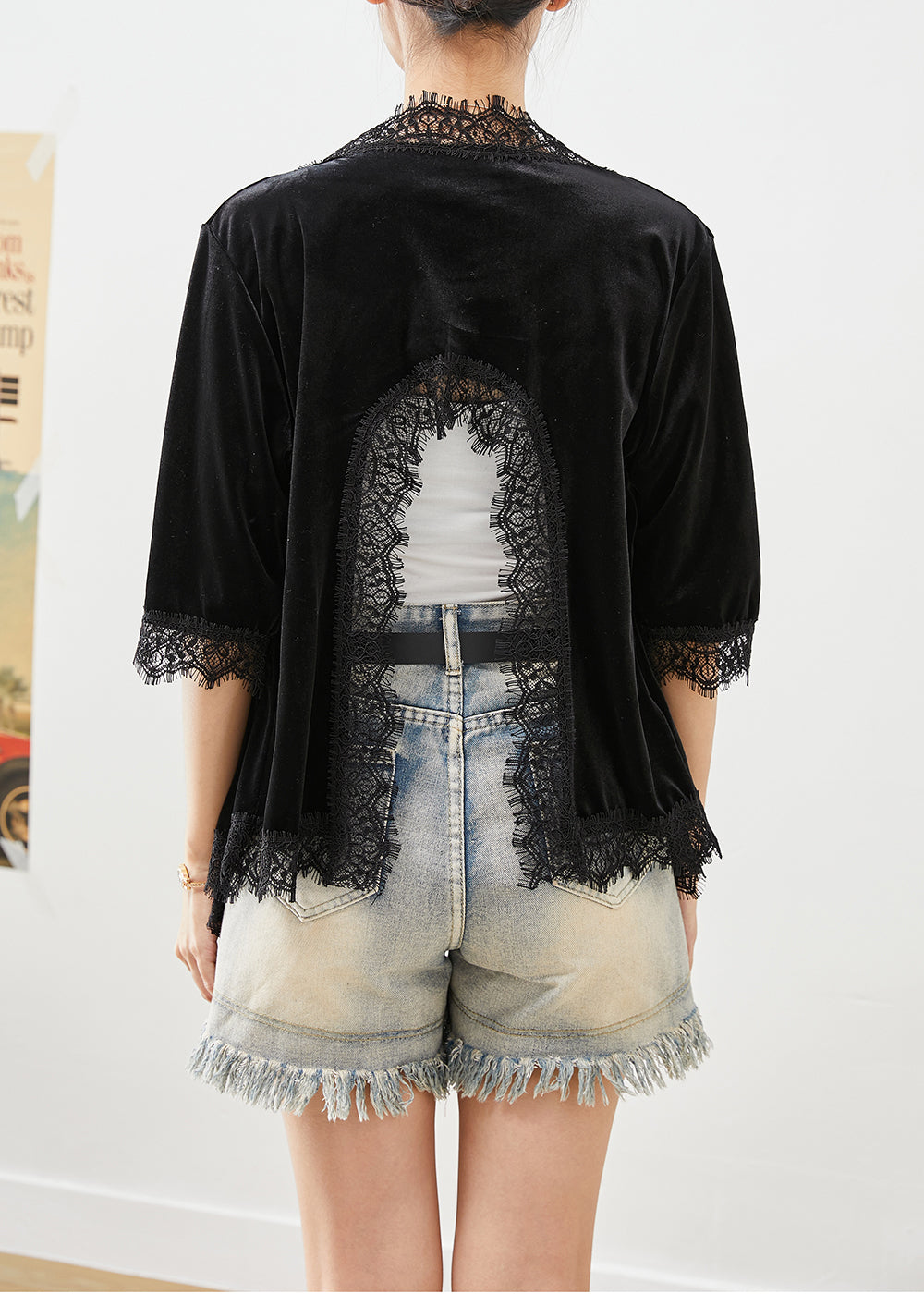 Elegantly Styled Cardigan for Everyday Wear