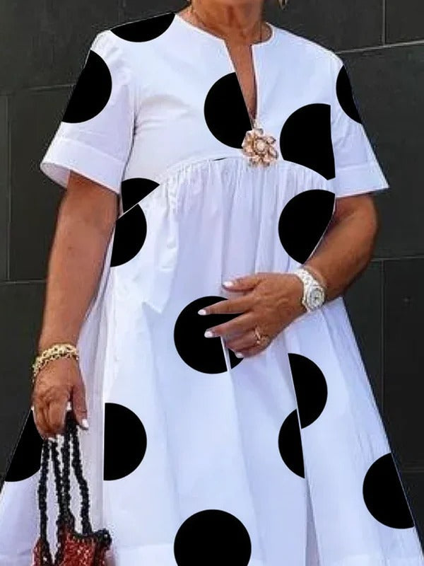 Beautifully Crafted Dress in a Classic Style