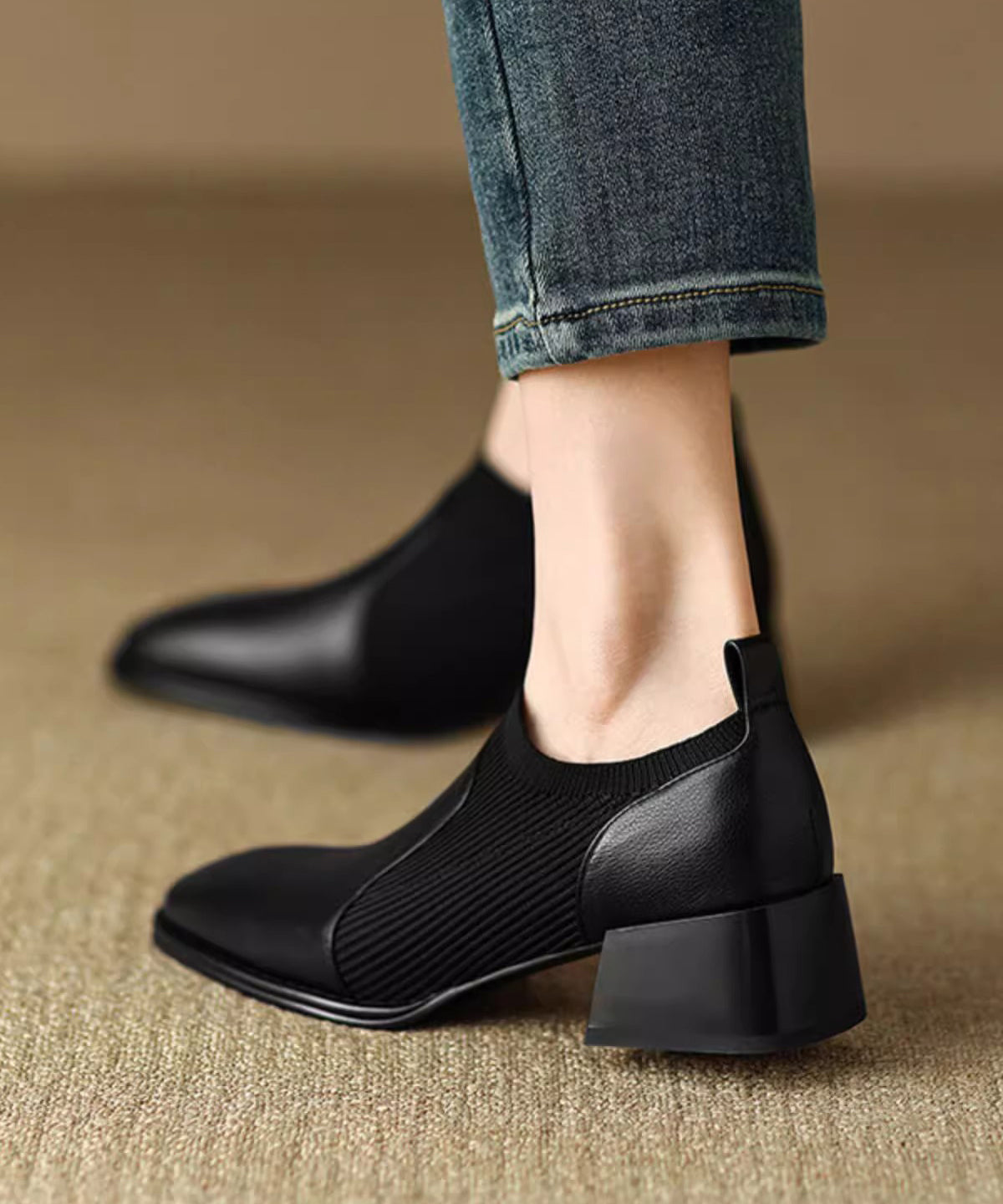 Chic Orthopedic Loafers with Unique Design