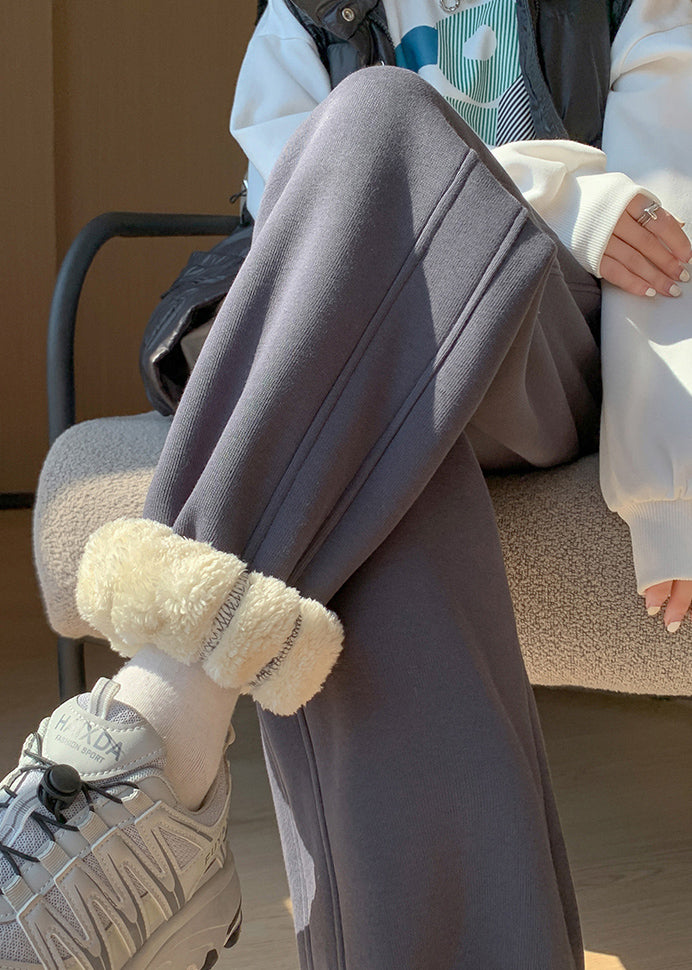 Classic Vintage Pants with a Flattering Fit