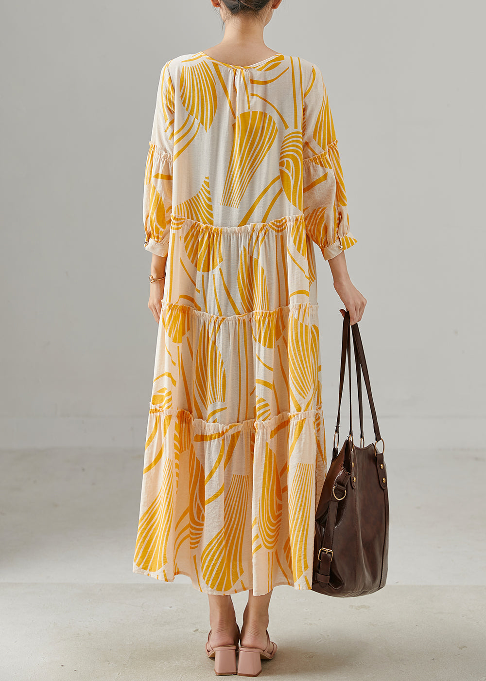 Gracefully Styled Dress for Any Occasion