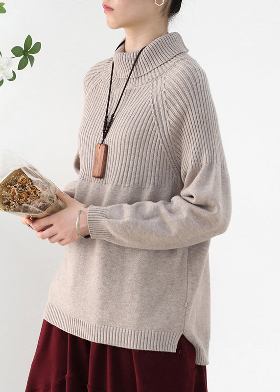 Classic Vintage Sweater with a Flattering Fit