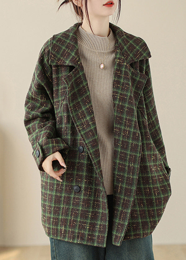 Elegantly Styled Coat for Everyday Wear