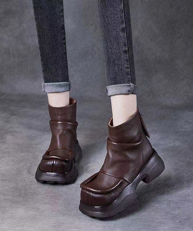 Graceful Orthopedic Boots for Modern Look