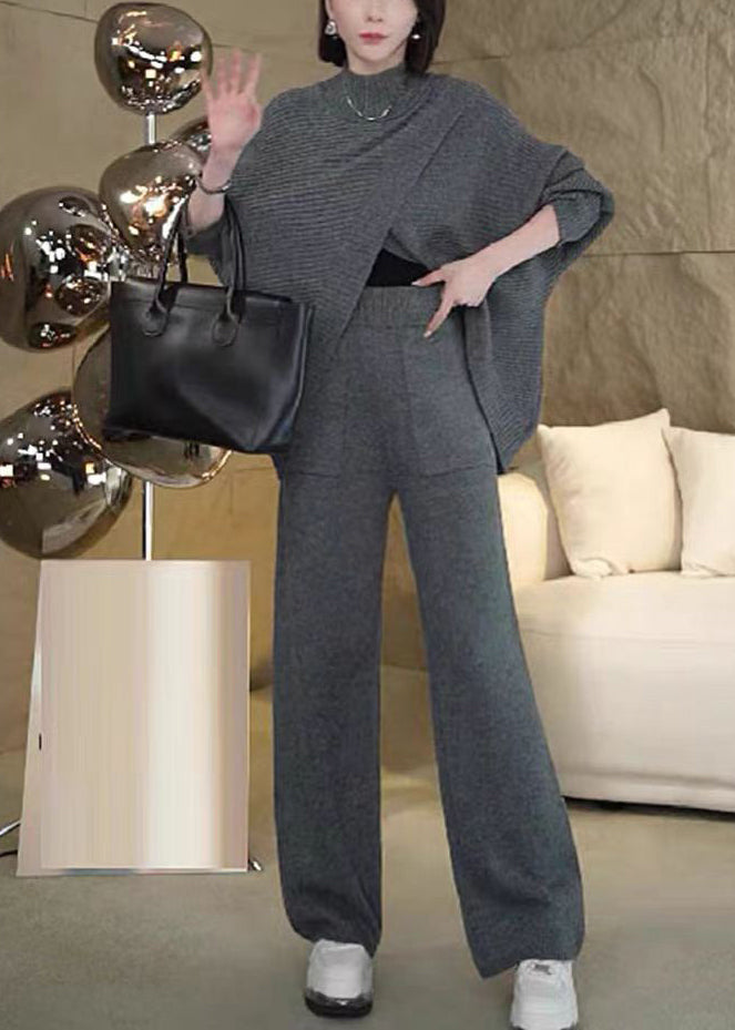 Classic Vintage Sweater with a Flattering Fit