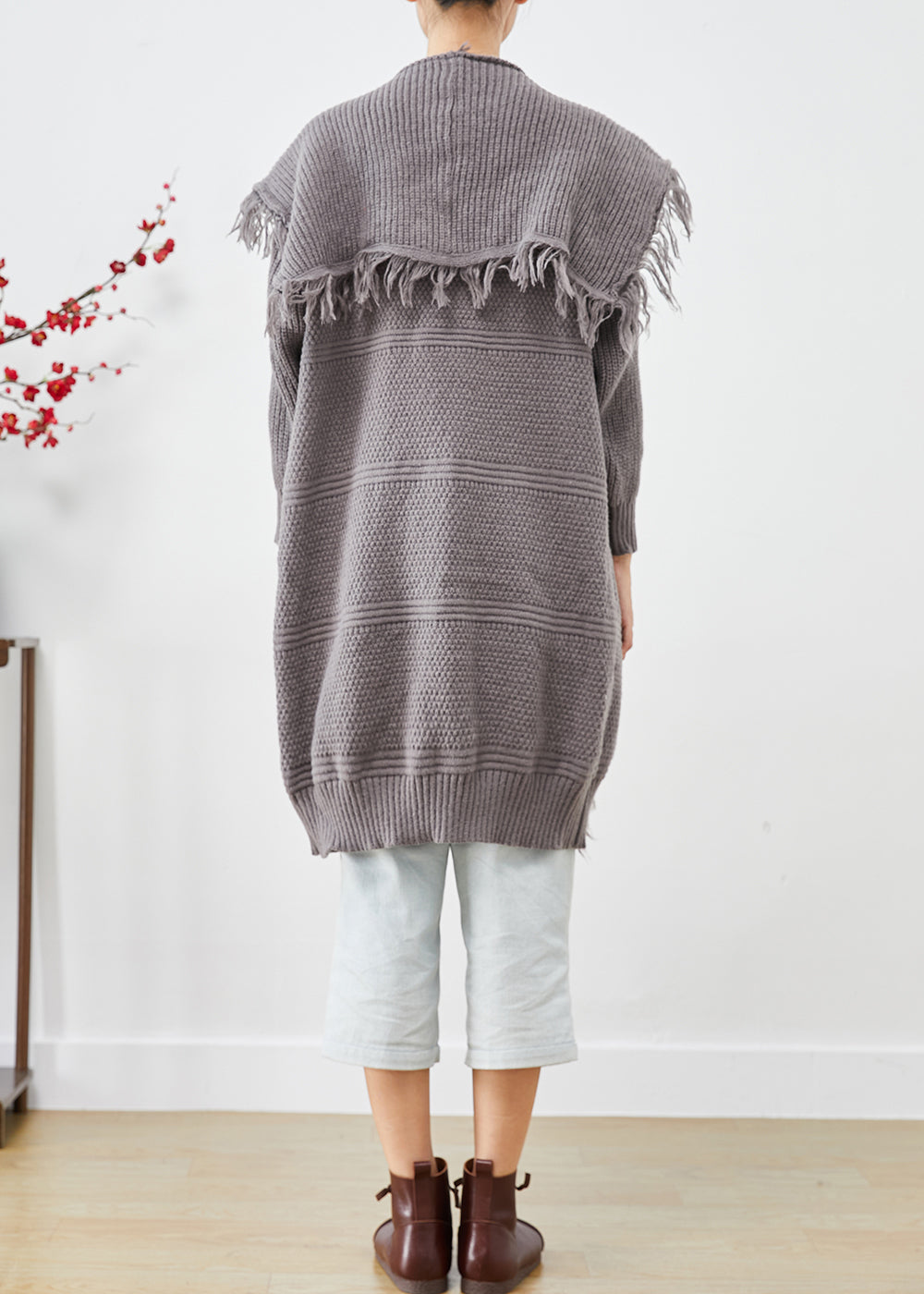 Effortlessly Elegant Cardigan with a Timeless Design