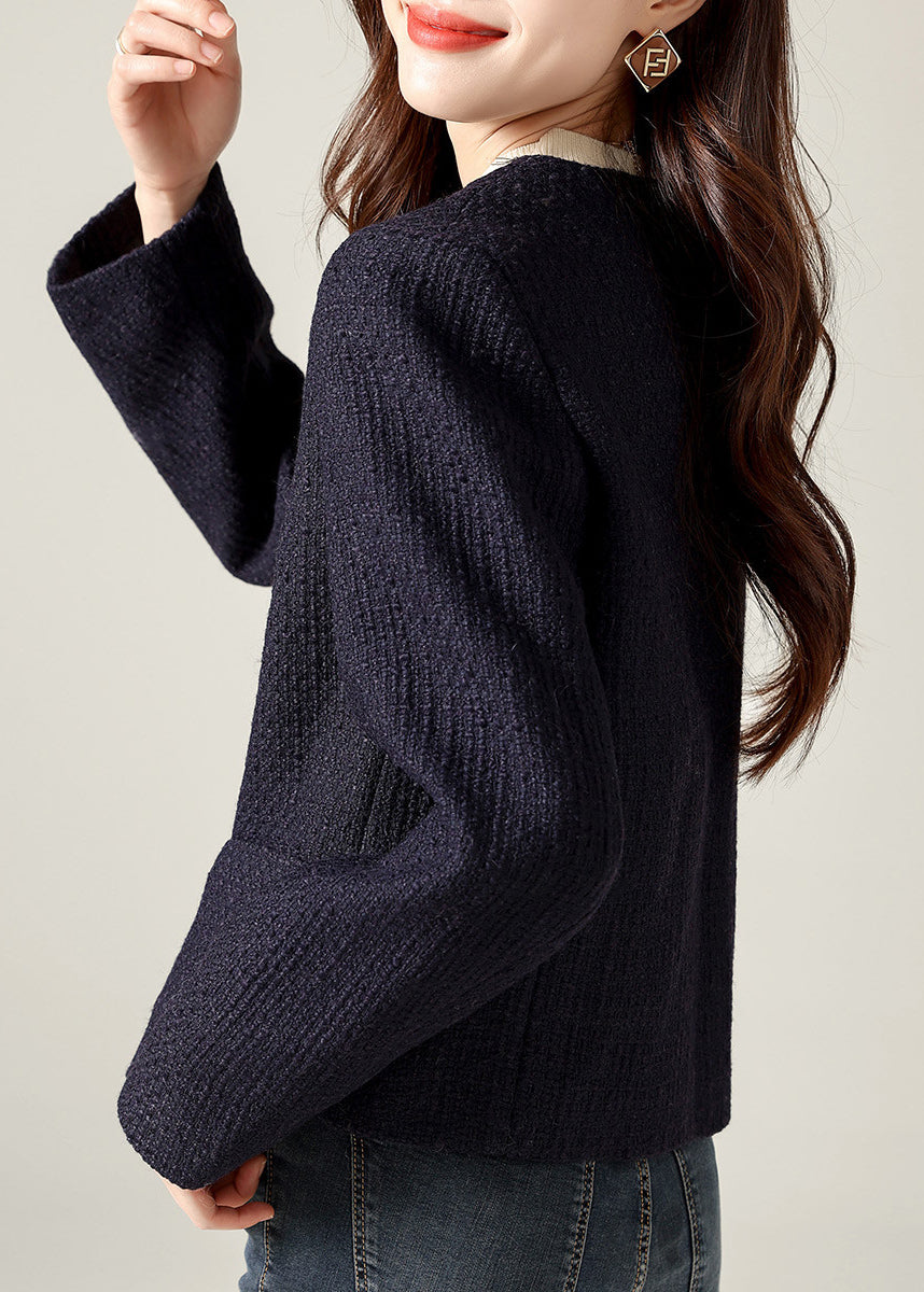 Effortlessly Elegant Coat with a Timeless Design