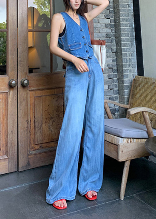 A Vintage Style Pants with Delicate Timeless Details
