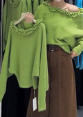 Well Tailored Sweater with a Graceful Silhouette