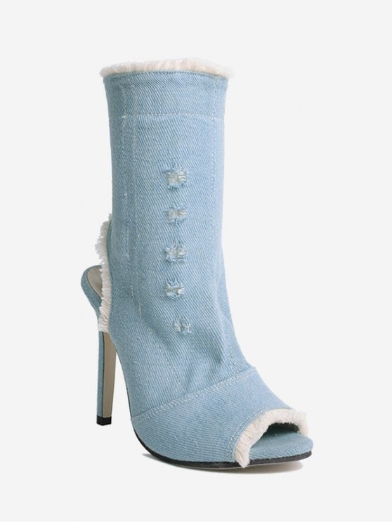 Graceful Orthopedic Boots for Modern Look