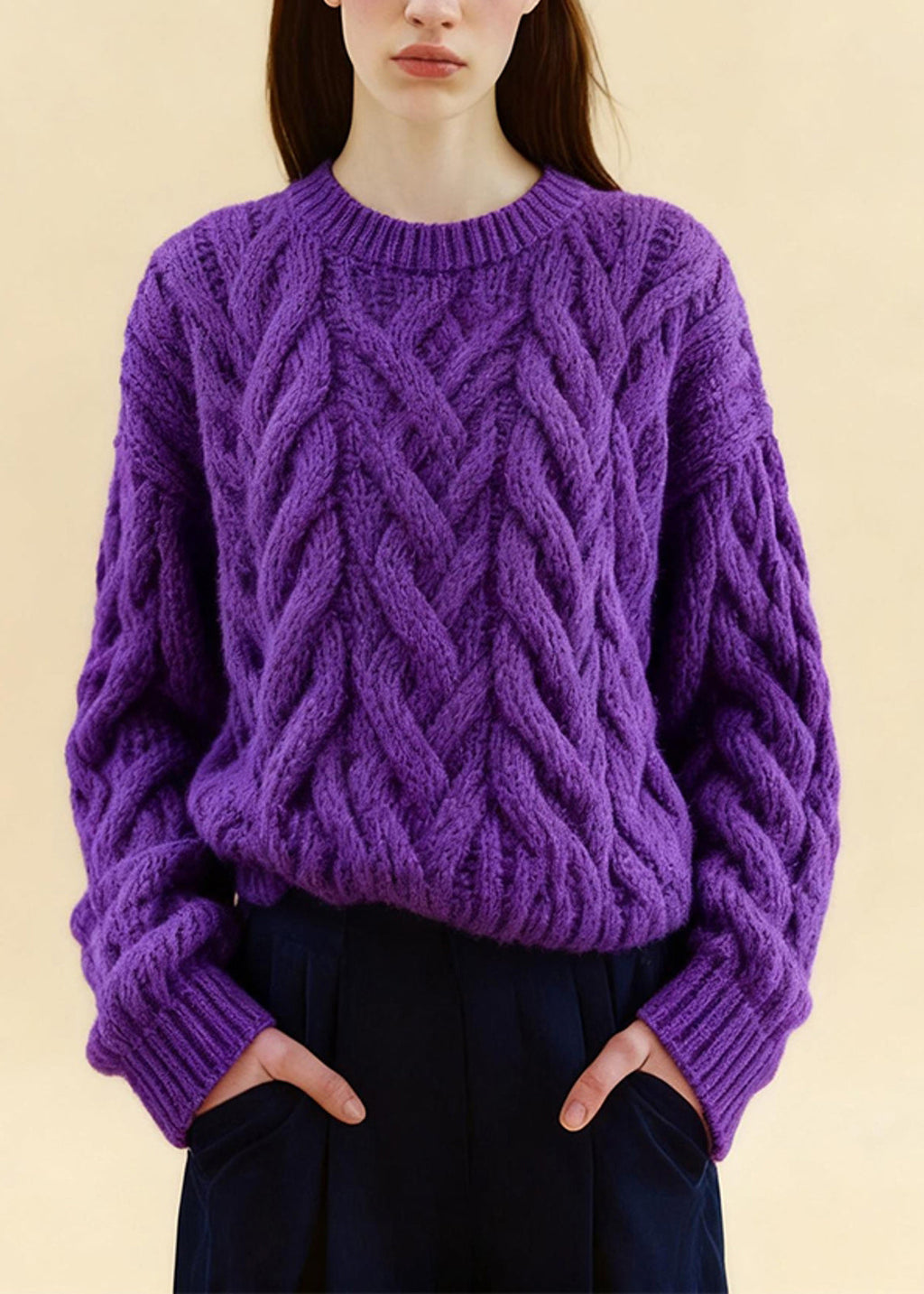 Well Tailored Sweater with a Graceful Silhouette