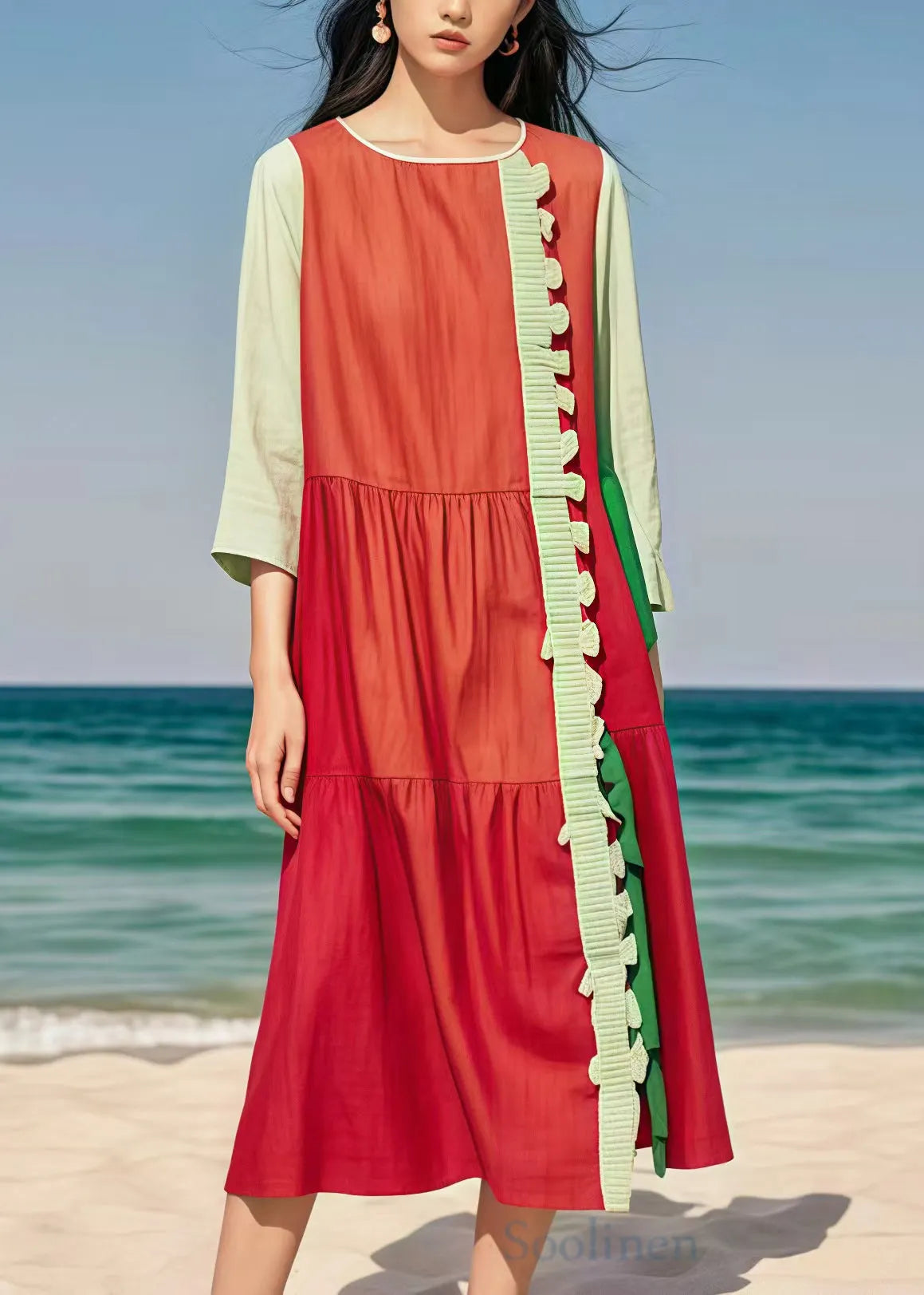 Beautifully Finished Dress in a Timeless Design