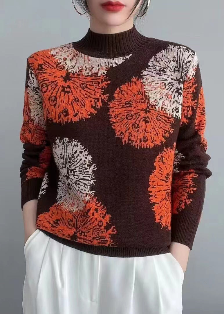 Well Tailored Top with a Graceful Silhouette
