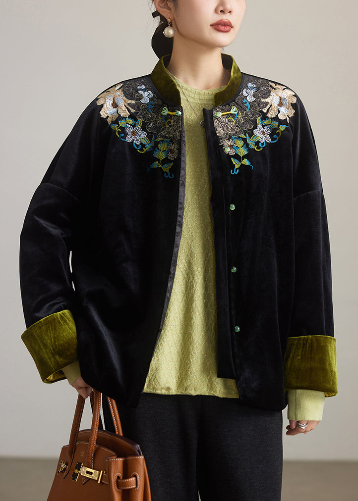 Beautifully Finished Coat in a Timeless Design