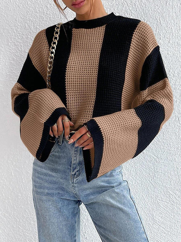 Effortlessly Elegant Sweater with a Timeless Design