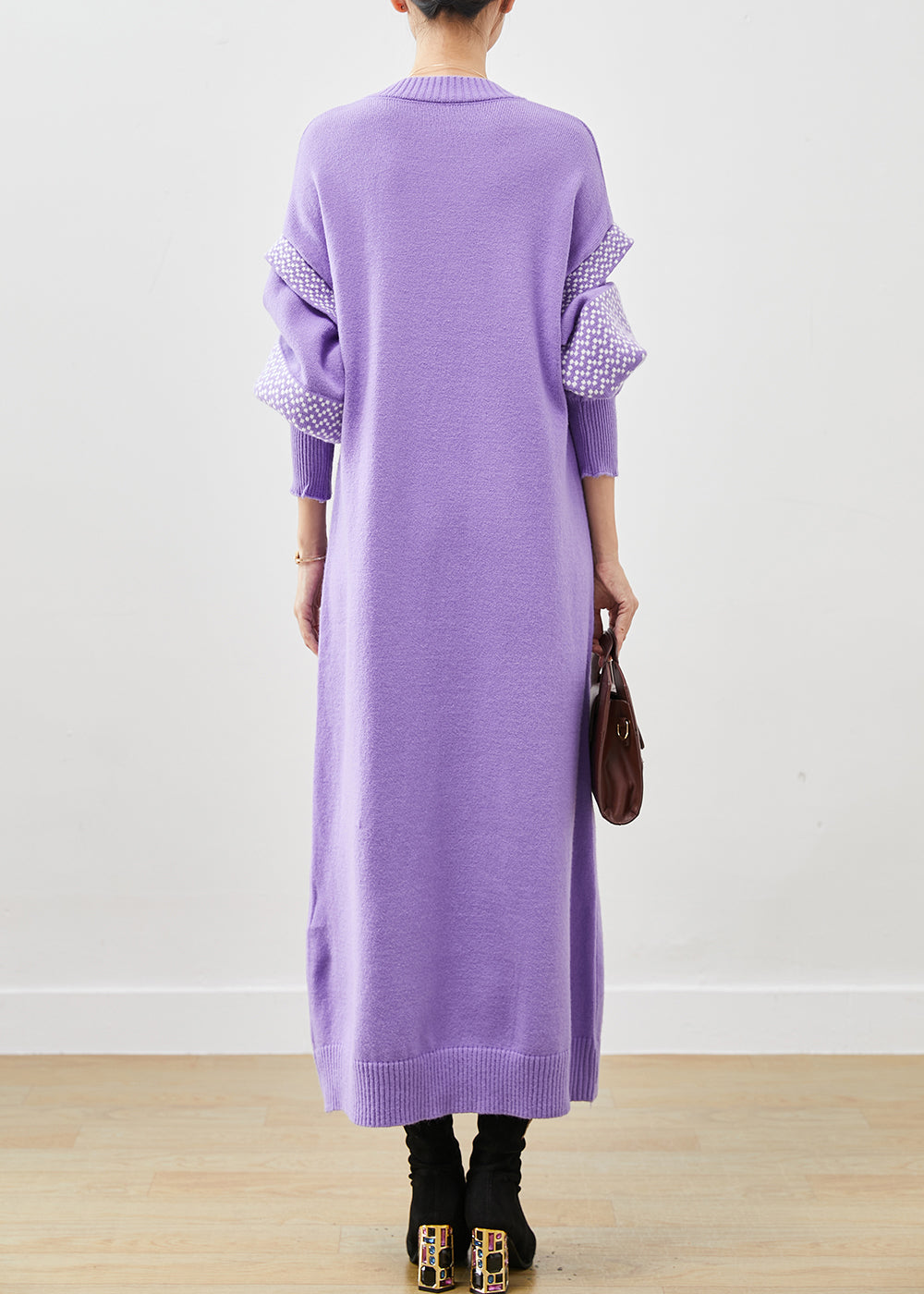Classic Vintage Sweater with a Flattering Fit