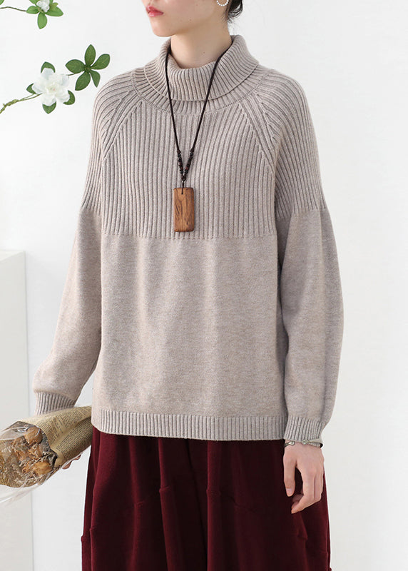 Classic Vintage Sweater with a Flattering Fit