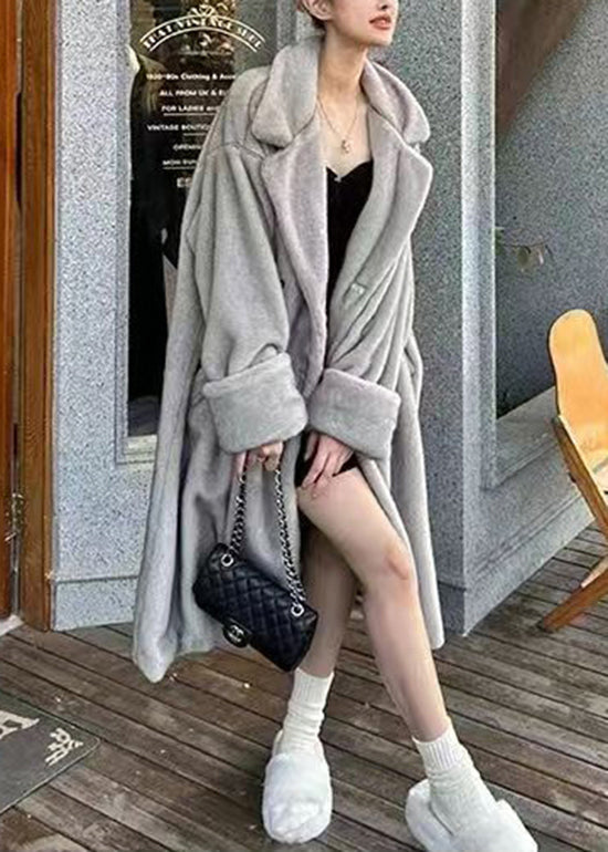 Classic Vintage Coat with a Flattering Fit