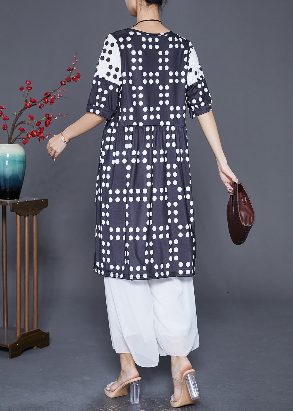 Beautifully Crafted Dress in a Classic Style