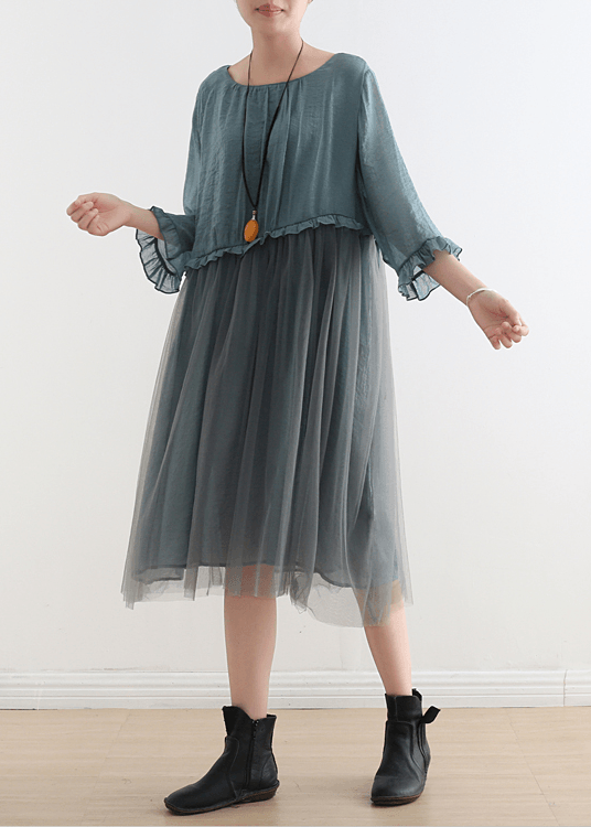 Classic Vintage Dress with a Flattering Fit